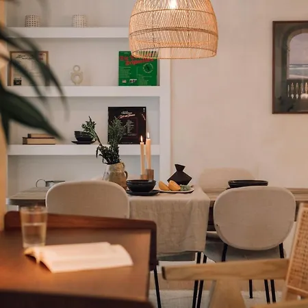 Terracina - 2 Bedrooms And Terrace In Campolide * Lisboa